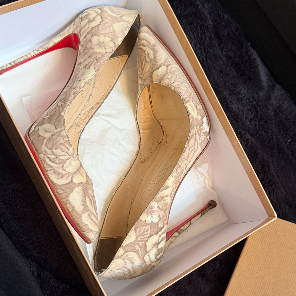 Elegant Floral Beige Women's Heels